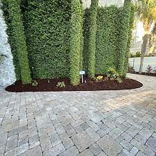 Revitalize-Your-Yard-with-Expert-Mulch-Installation-Destin-FL 0